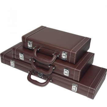 poker chips and accessories